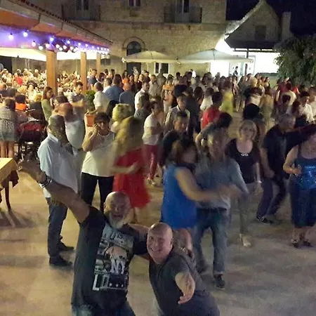 Agriturismo La Conea * بوتينيانو